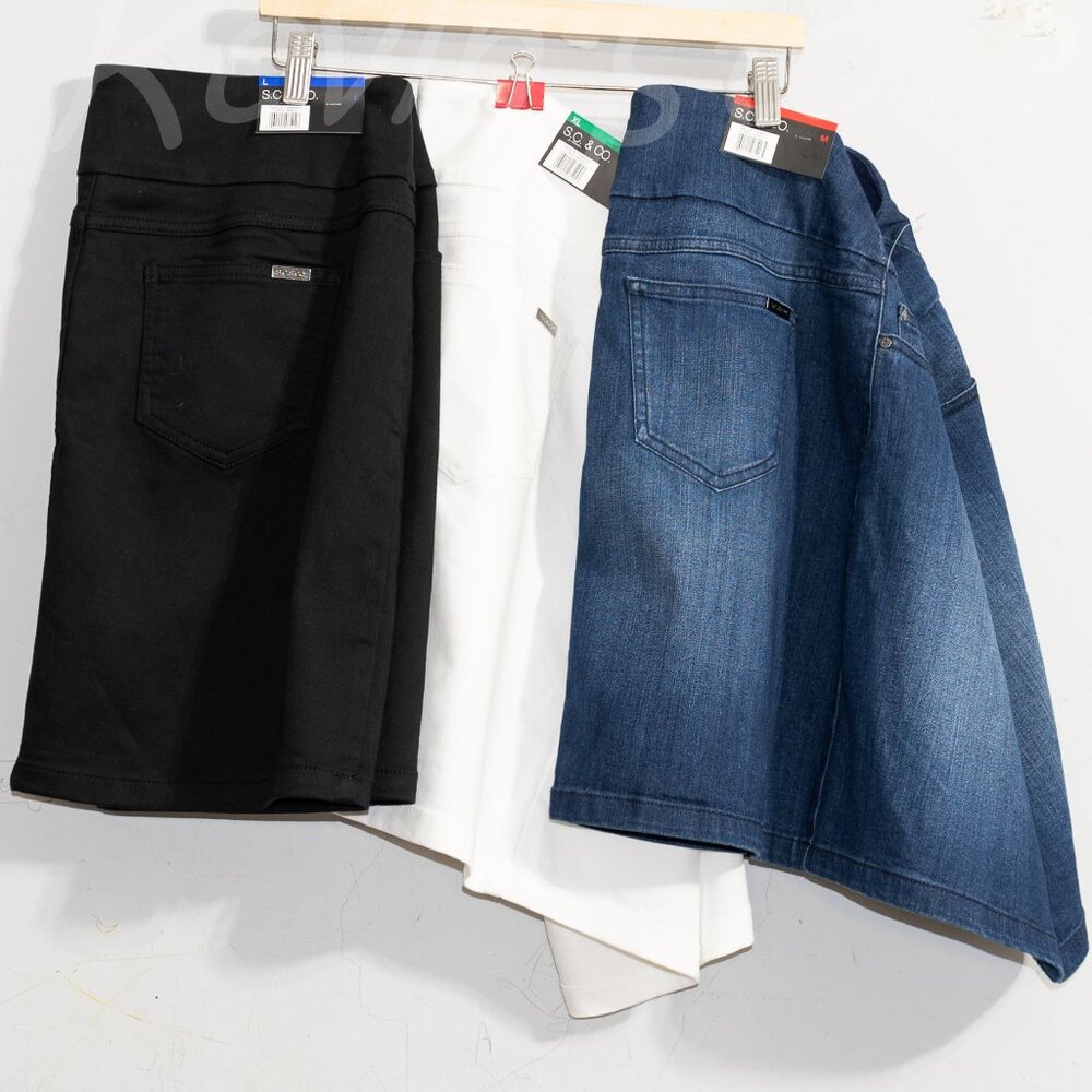 3 skorts size‎ :XXL , Brand: S.C. & Co. Ladies' Denim , White, Blue , Black